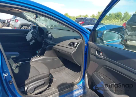 2017 Hyundai Elantra Se/Value/Limited z USA, uszkodzony, nr VIN KMHD84LF3HU274617